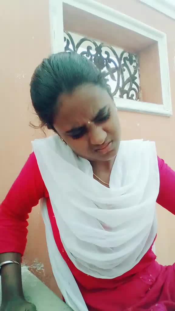 @menaka qt