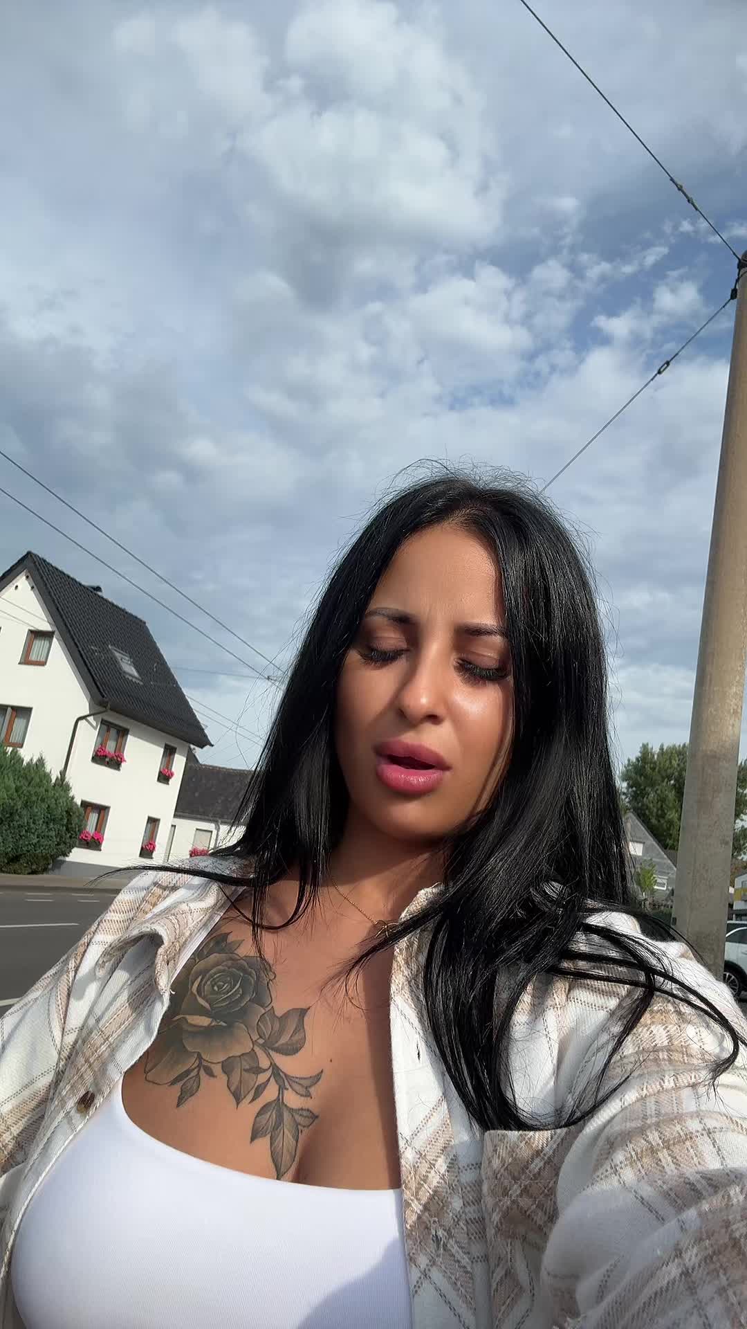 @Andreeea