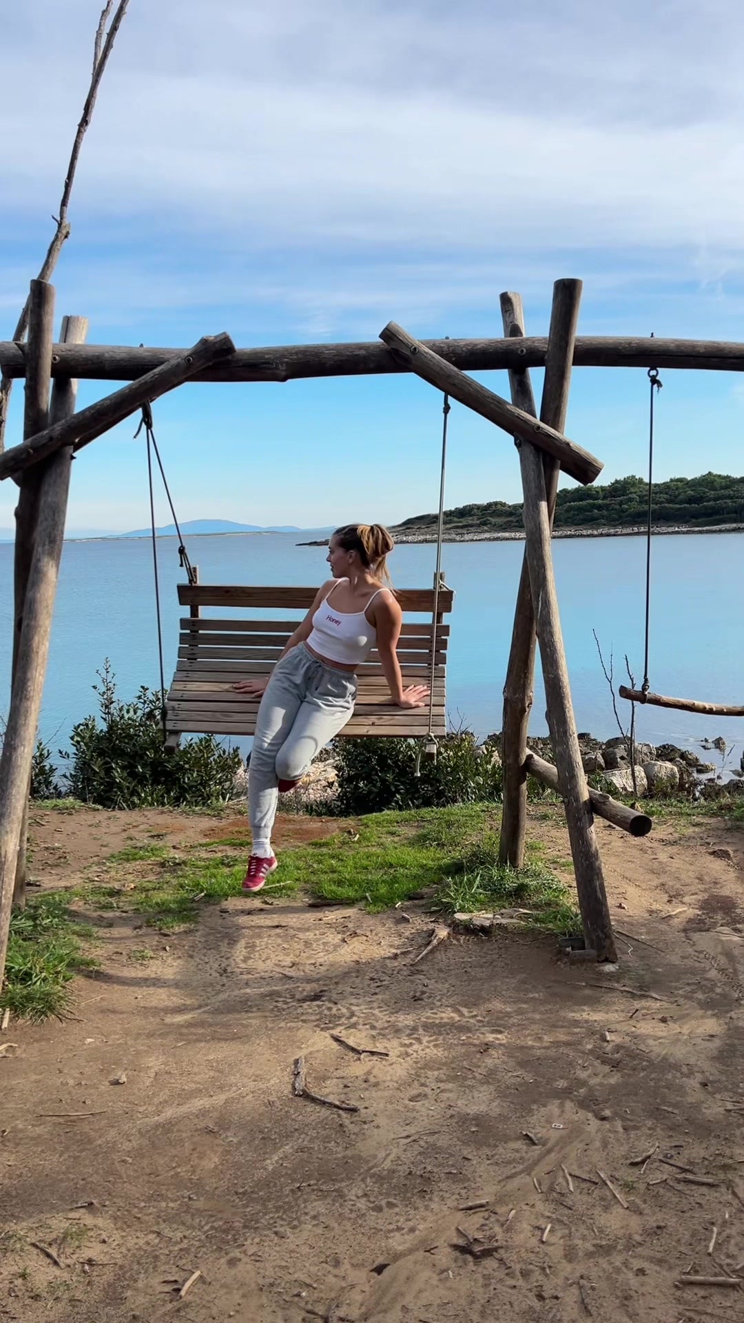 @Eva Bunčič