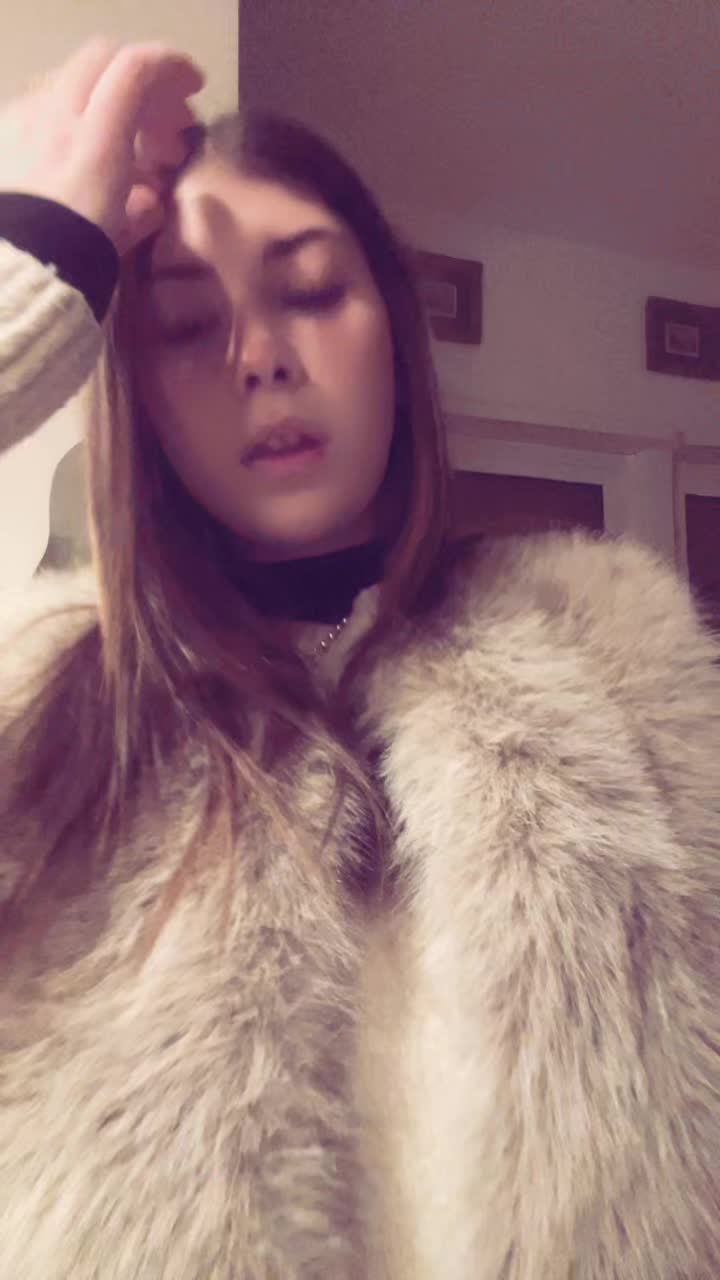 @🎀🛍️💄💋👑