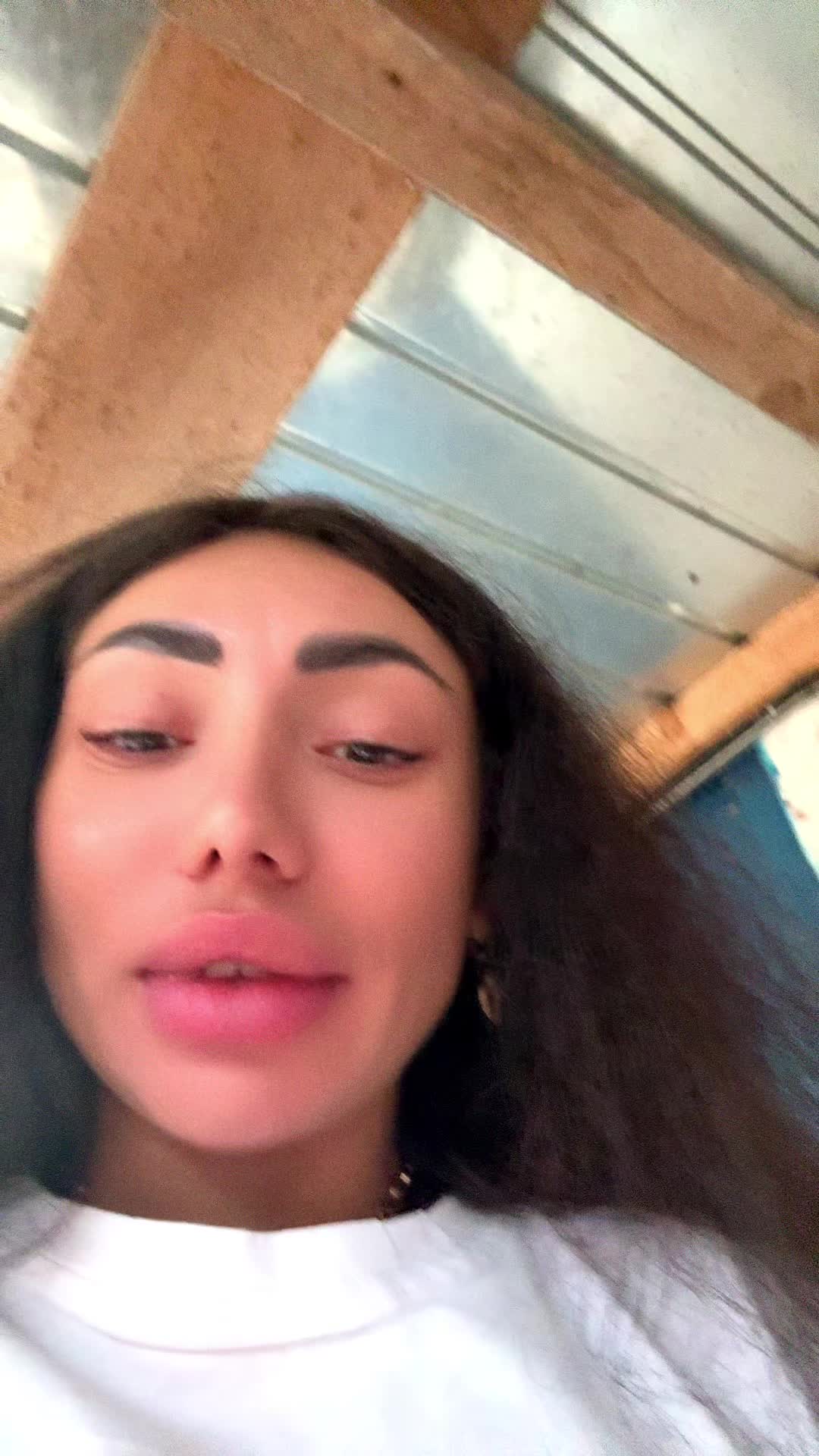 @Ade Adelina 💙🤍