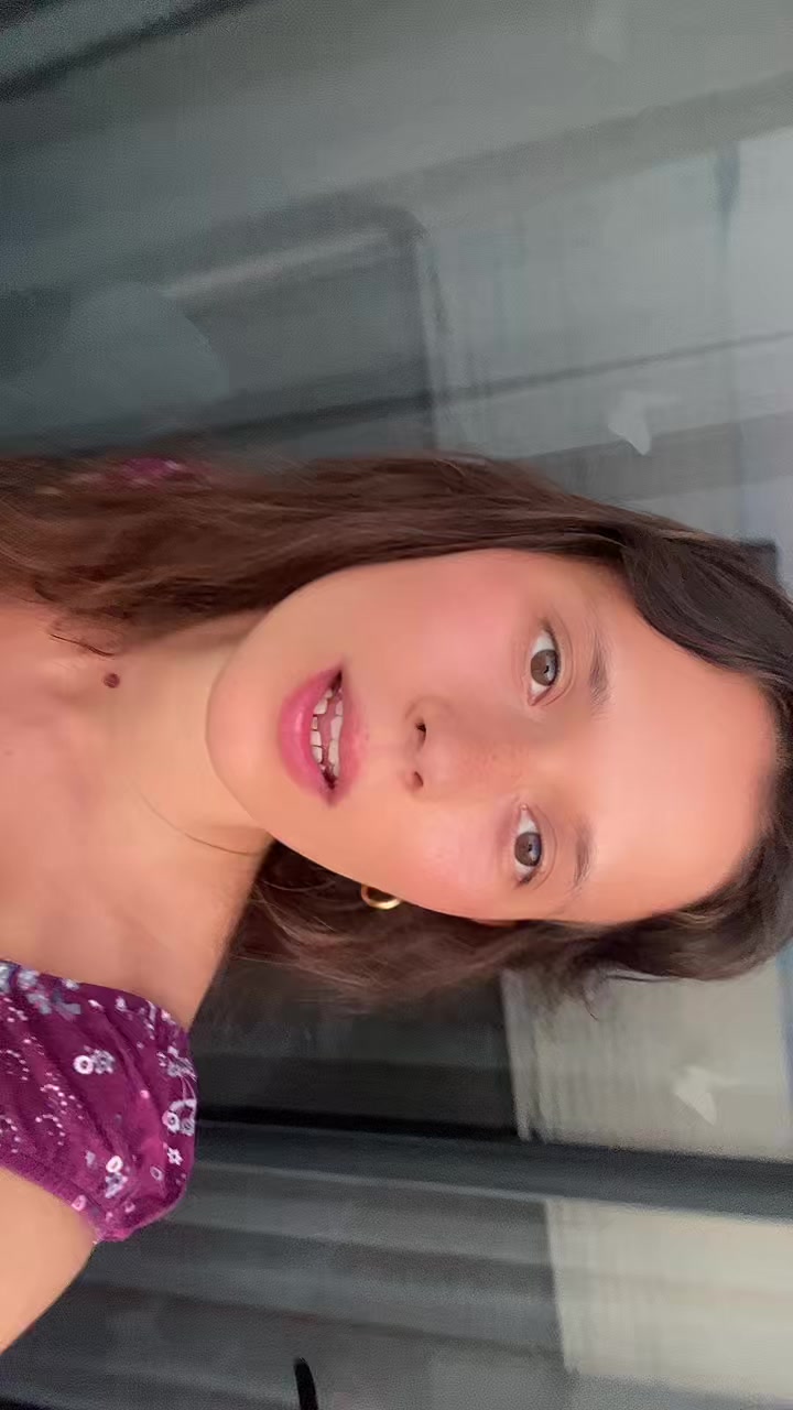 @annareesc