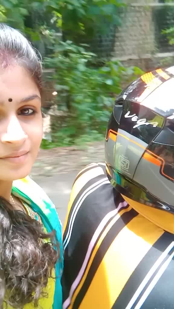 @KaVyA NiDhiN❤️