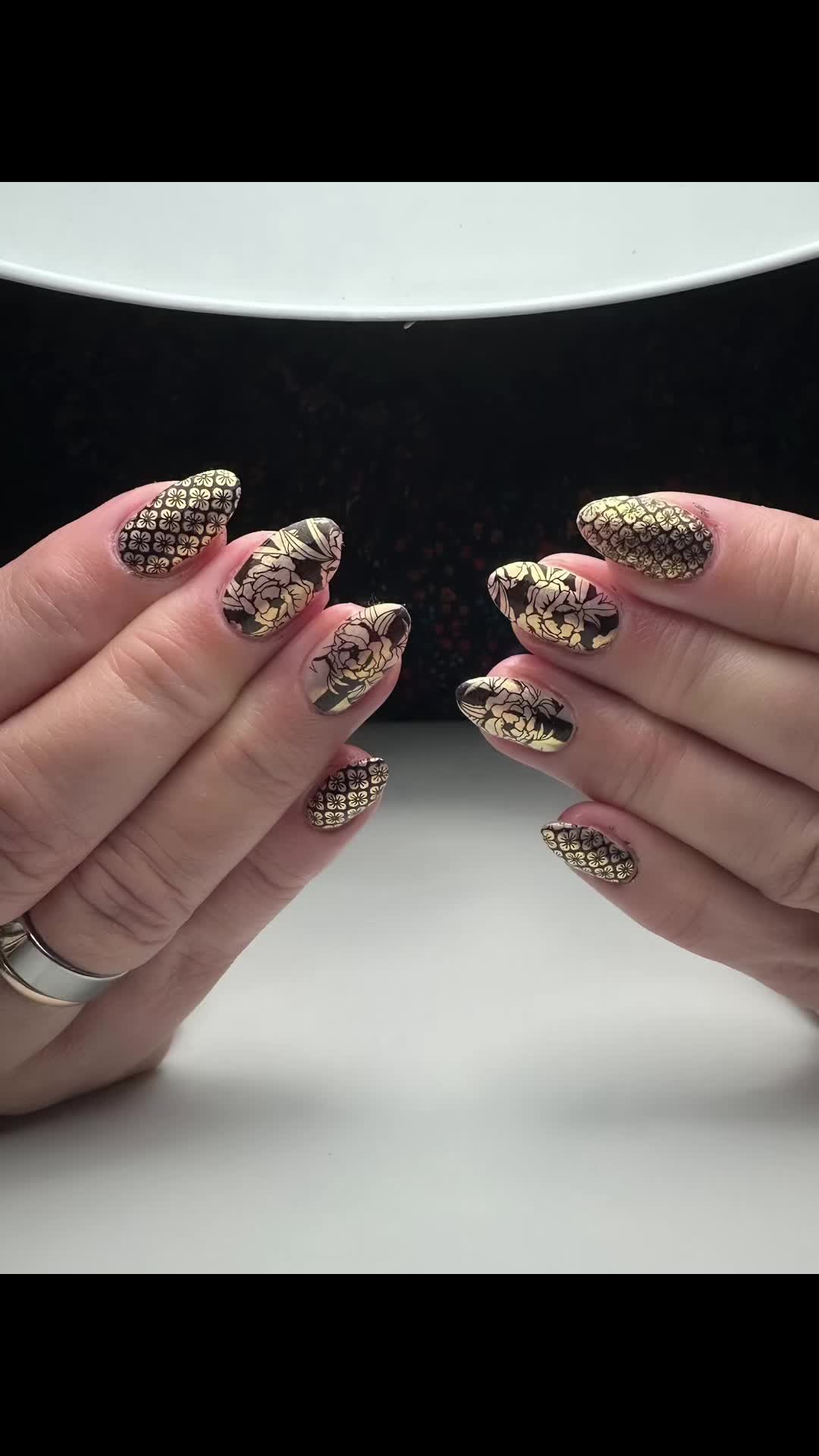 @Skullpture_Nails