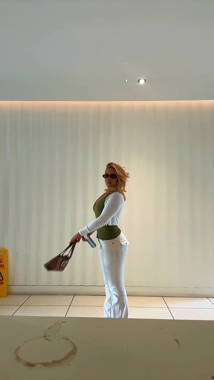 @Sarahfaye_