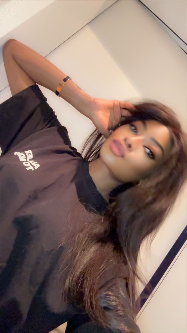 @bella_adorness