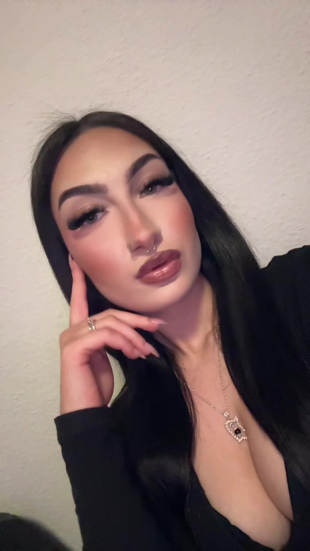 @ᗩᑌᖇOᖇᗩ🖤👸🏻🐈