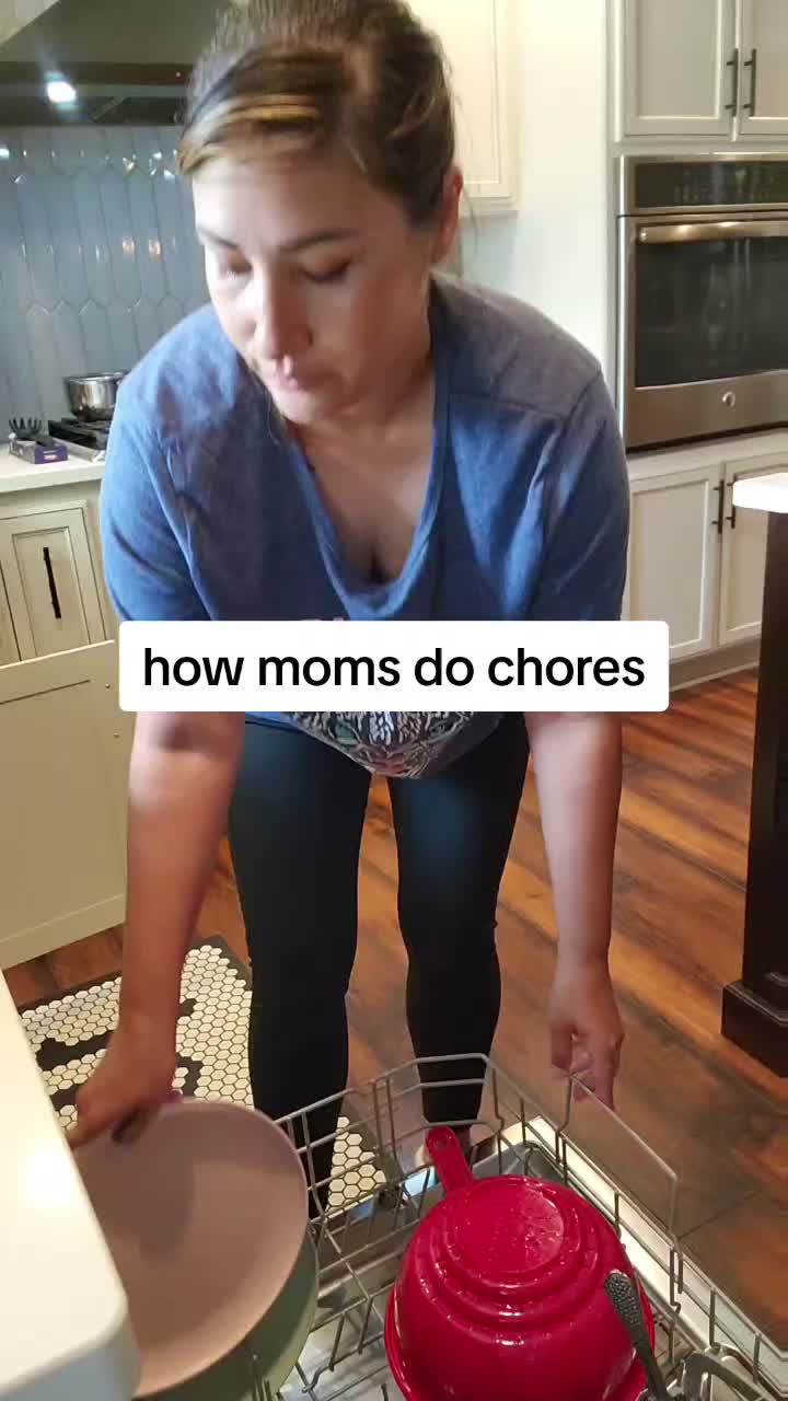 @mommycusses