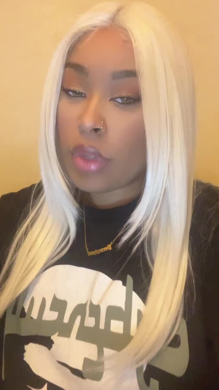 @✨Goldie Glocks✨