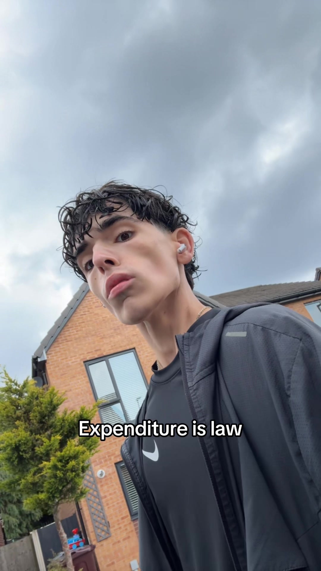 @toni