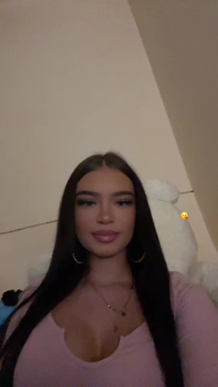 @𝔢𝔩𝔦𝔫𝔞