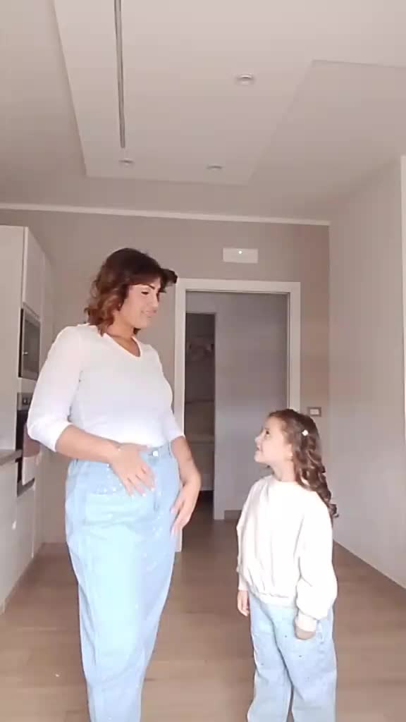 @Sabrina Crispo