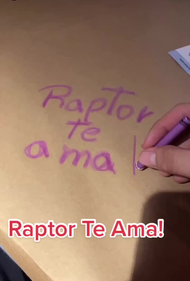 @Los compas