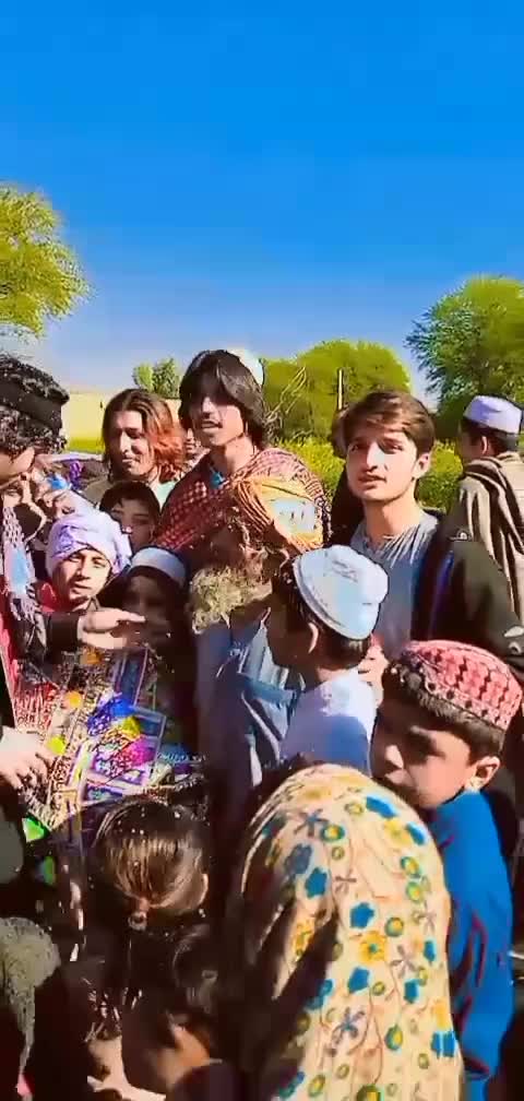 @{Miaنi🌸🤍}&deg;^&deg;