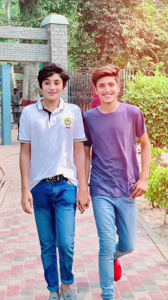 @🏴☠️خانزادہ منظر خان 🏴☠️