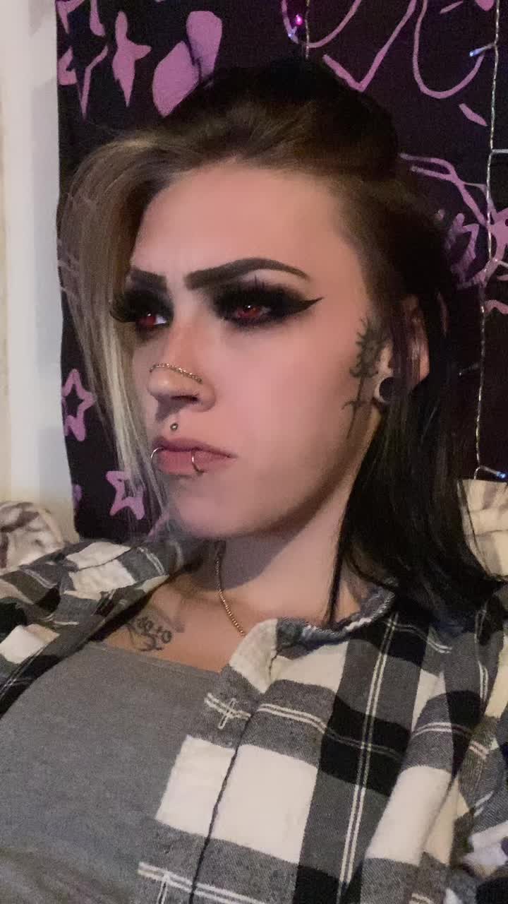 @𝕶𝖆𝖗𝖑𝖞🥀✨🖤