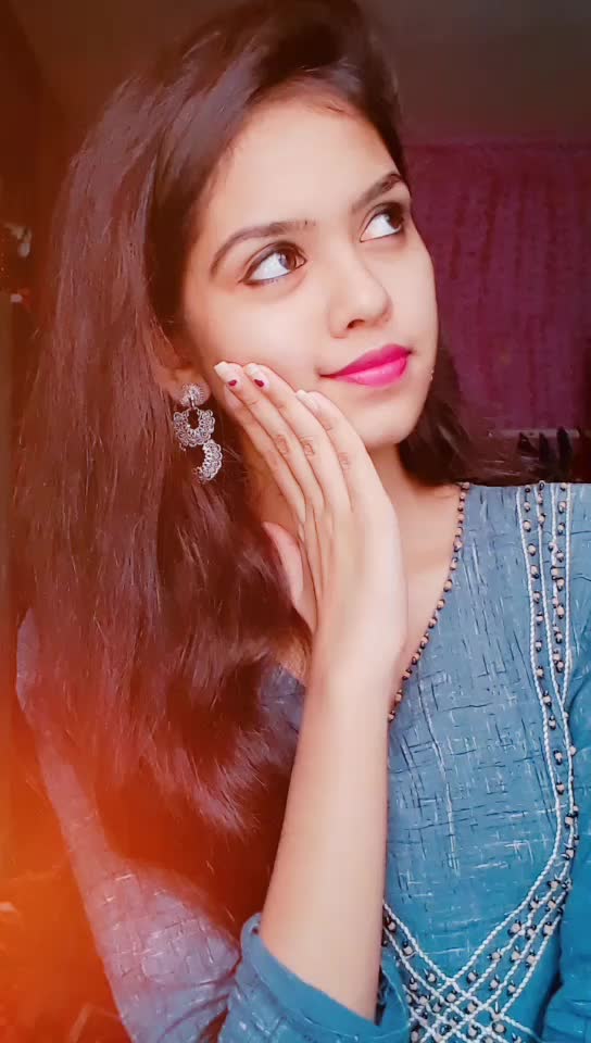 @arya_hire