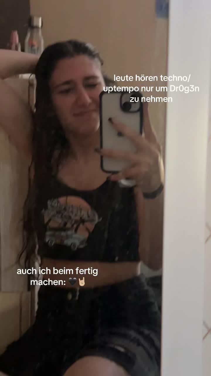 @<3