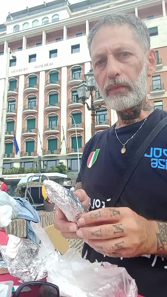 @Ges&ugrave; di  Napoli