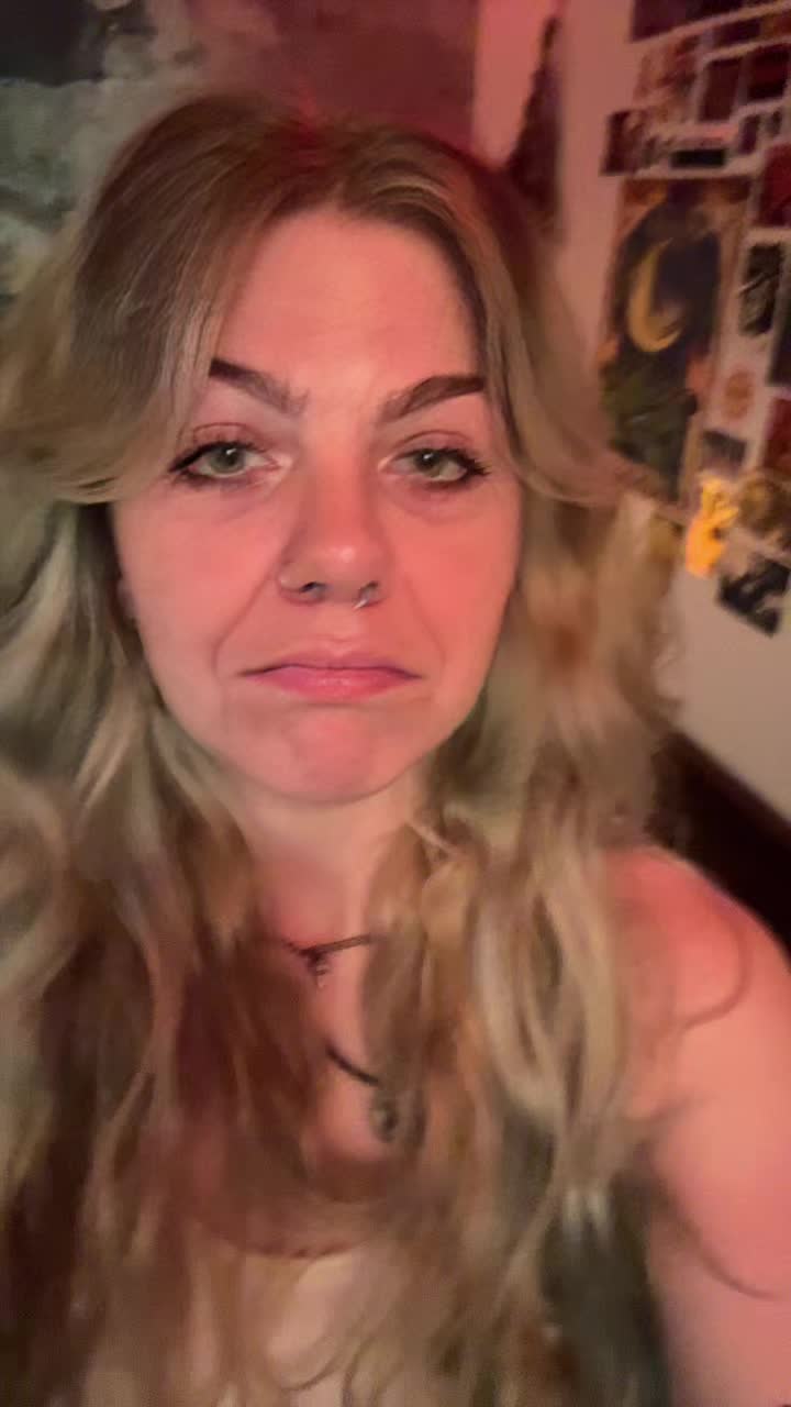@:3