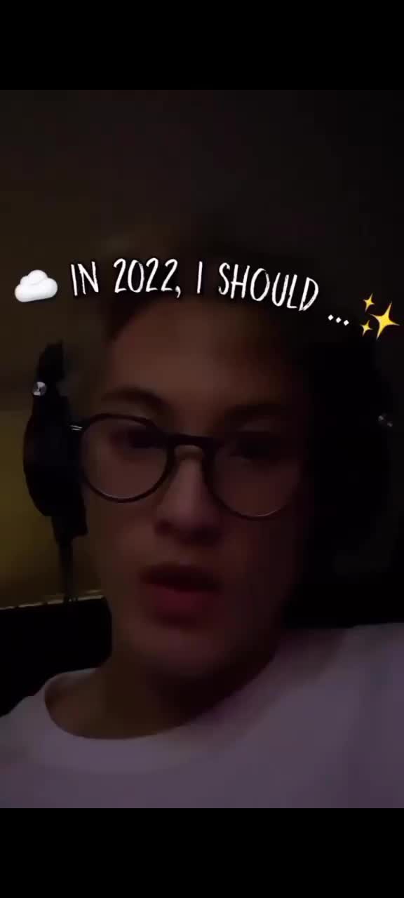 @✨