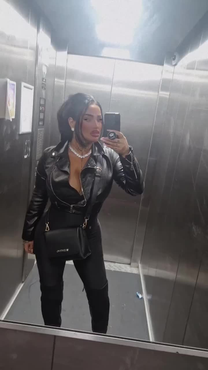 @👑Denysa👑
