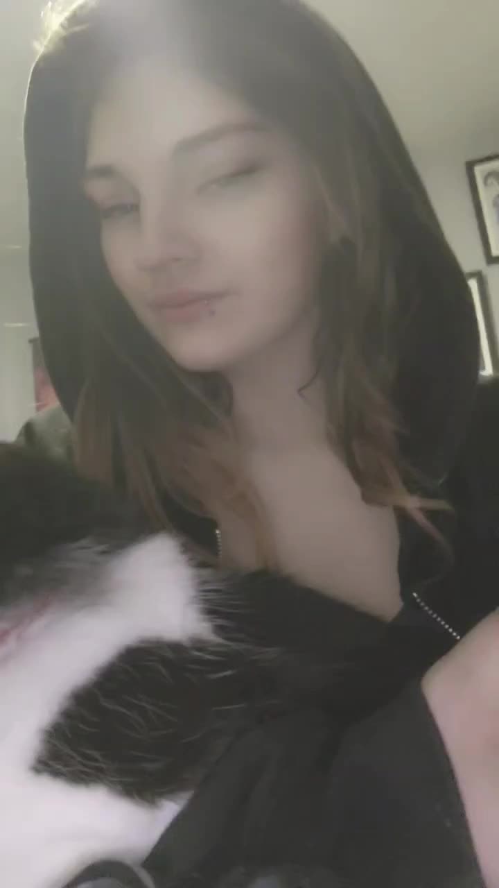 @𓃠DuchessDeathwish🜏𓂀𓃠