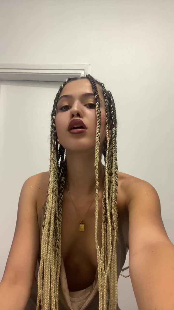 @𝓜𝓪𝓻𝓲𝓪𝓷𝓷𝓪
