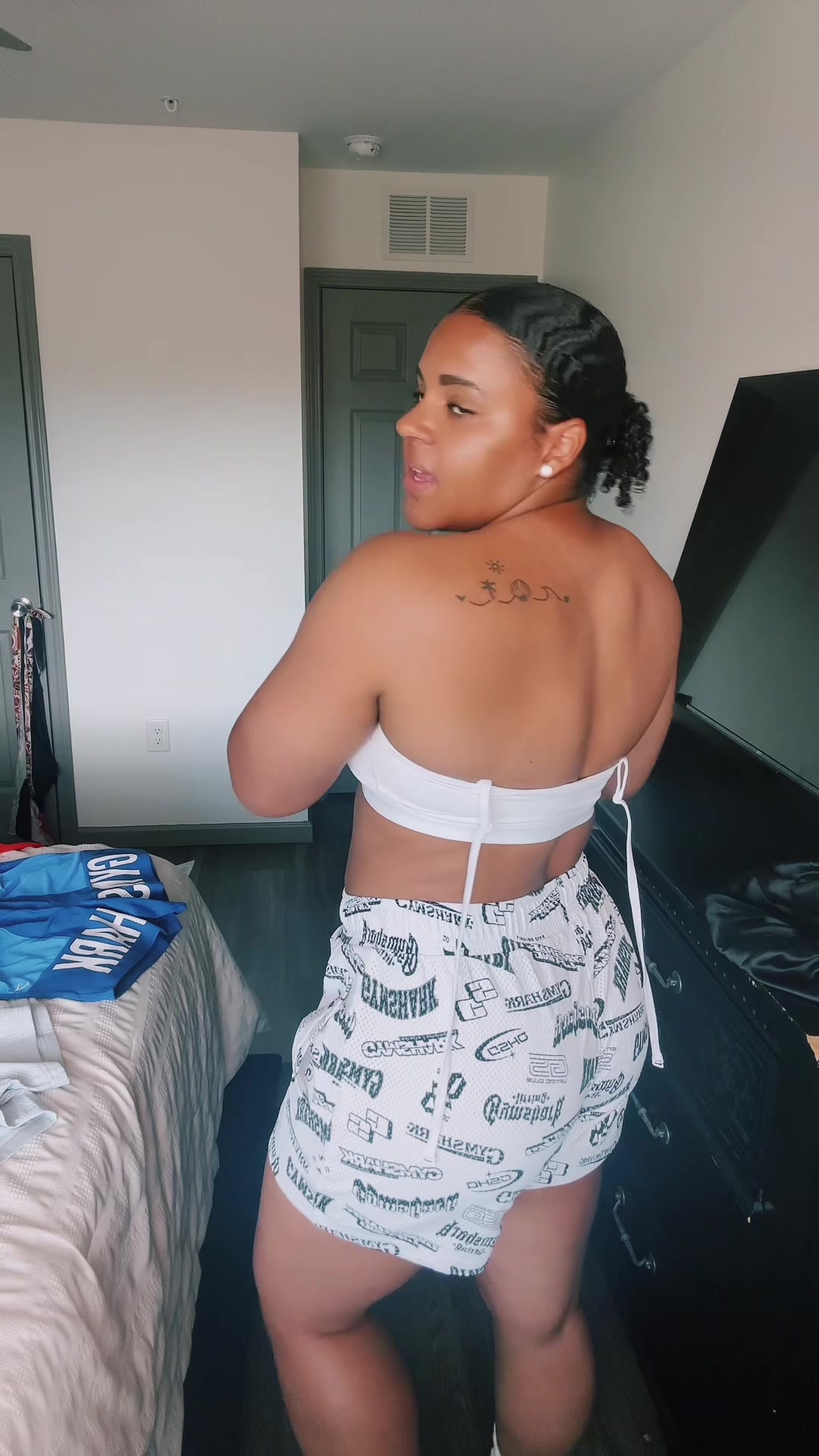 @sademarae17