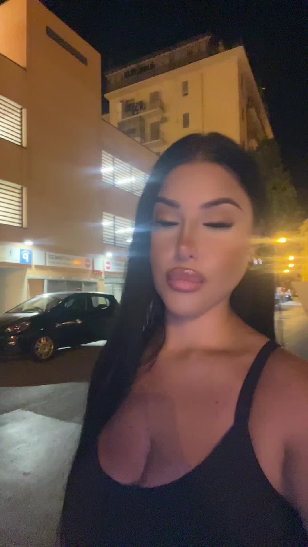 @𝓐𝓷𝓷𝓪 𝓵𝓪𝔃𝔃𝓪𝓷𝓸