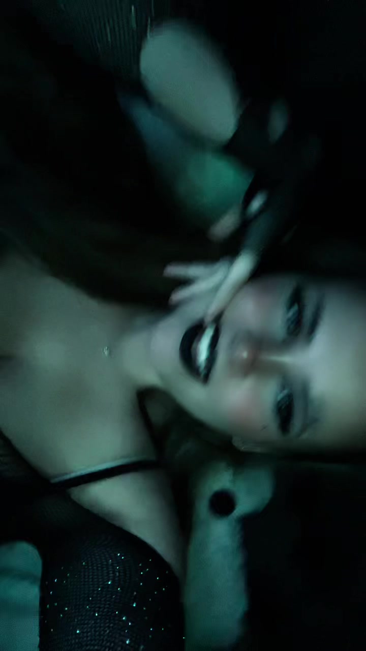 @kwrld1_