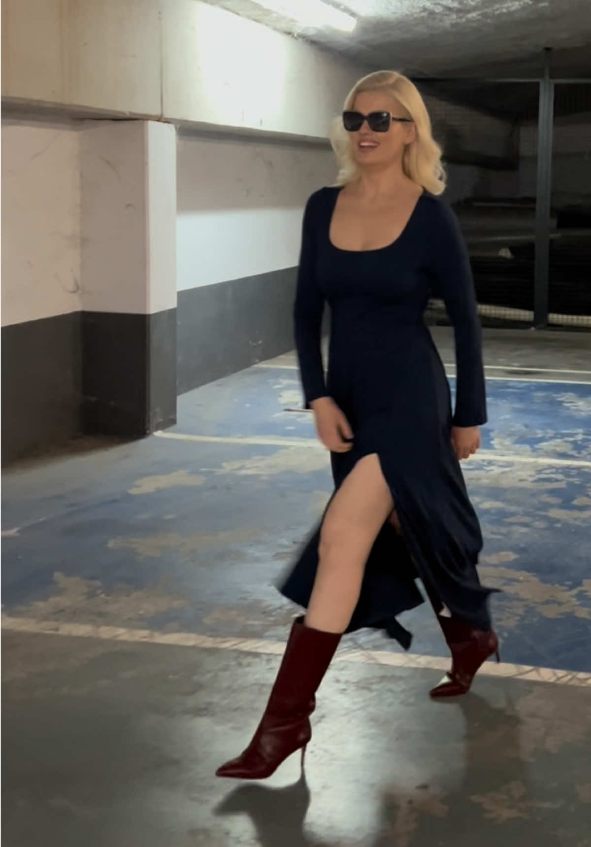 @AdrianaAbenia