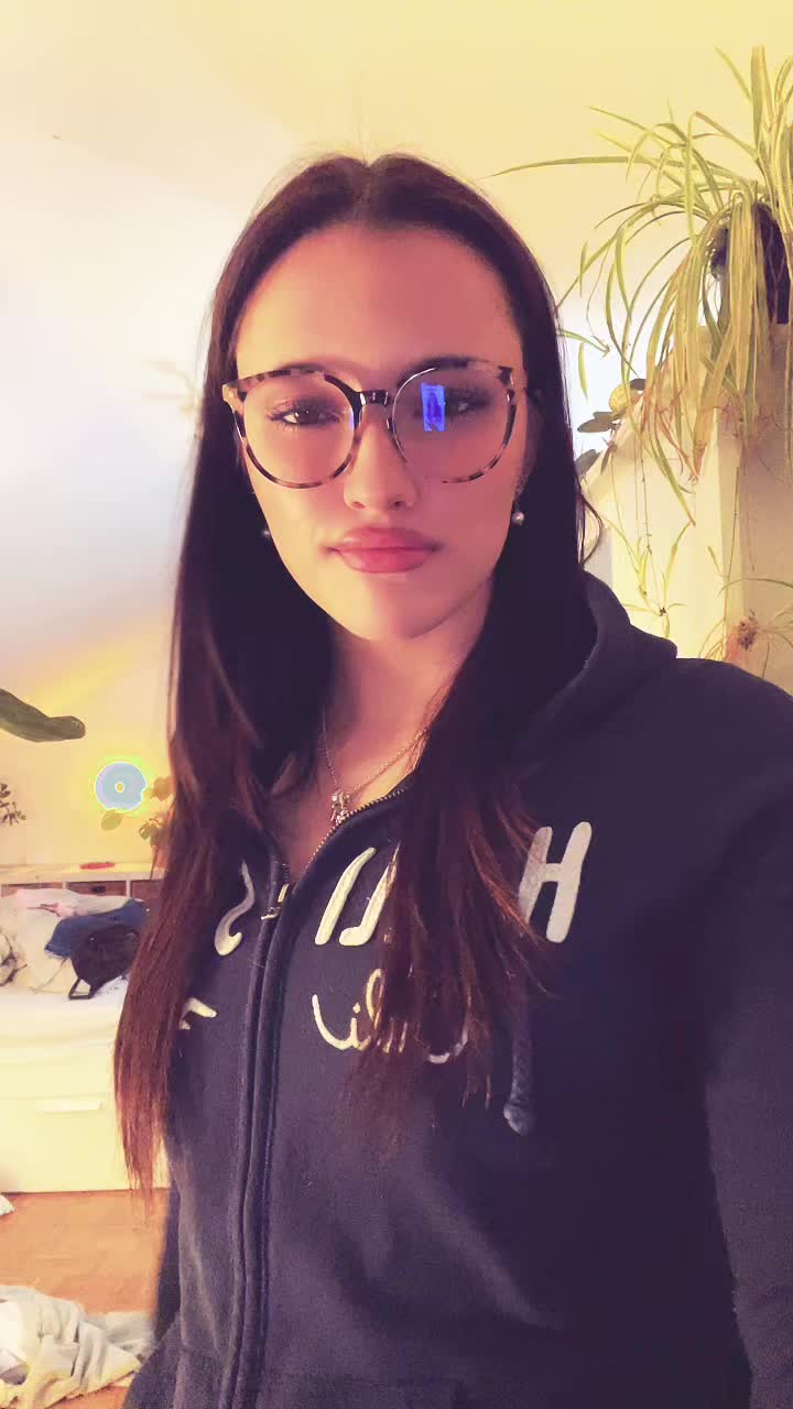 @mariella