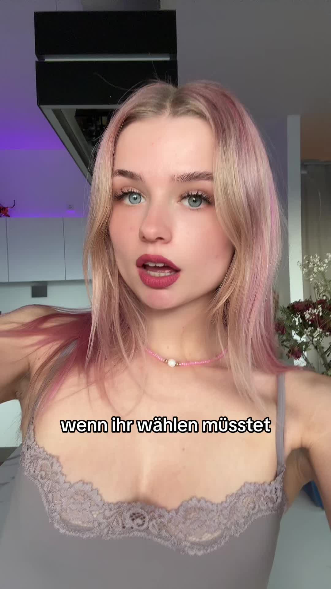 @𝓜𝓞𝓝𝓐 𝓜𝓐𝓡𝓘𝓔 🐸💗