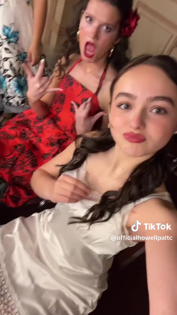 @ItsJustMaria