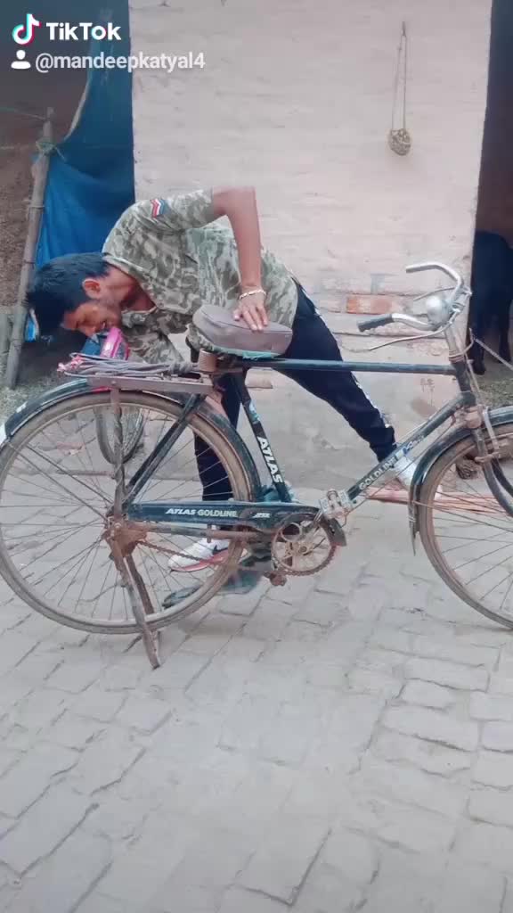 @HR 32 aala bed boy