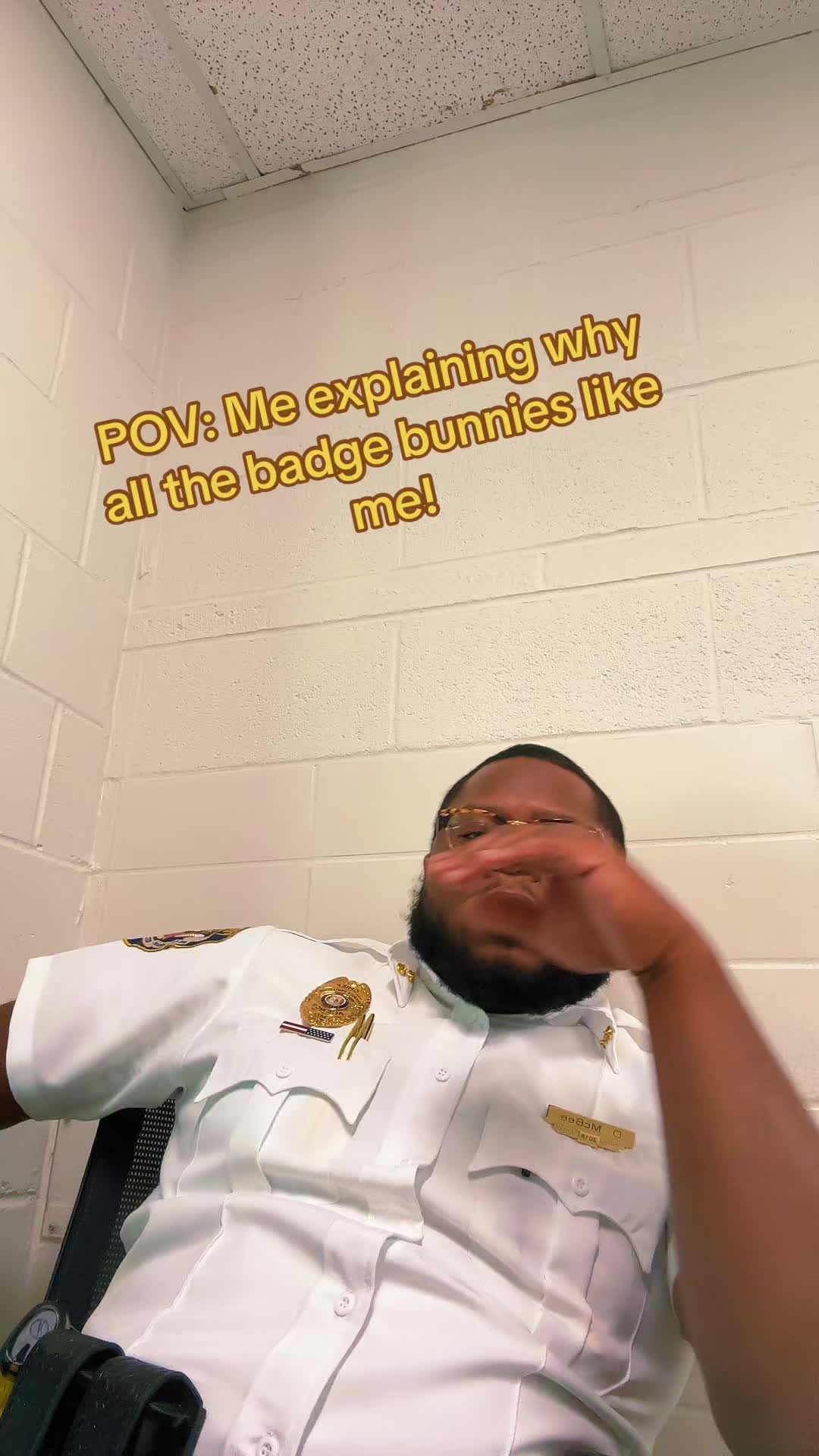 @Ofc. Mac🐝