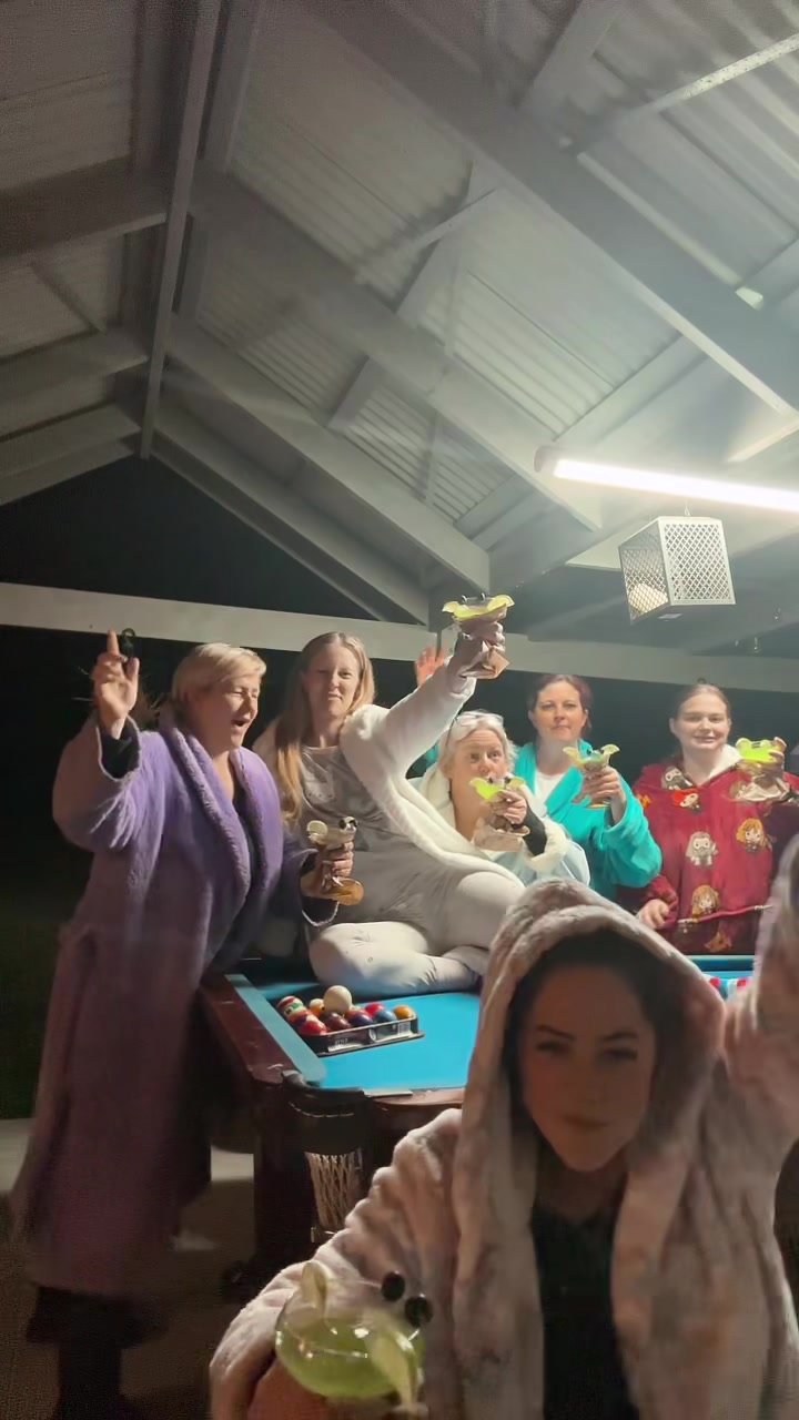 @amyenright_