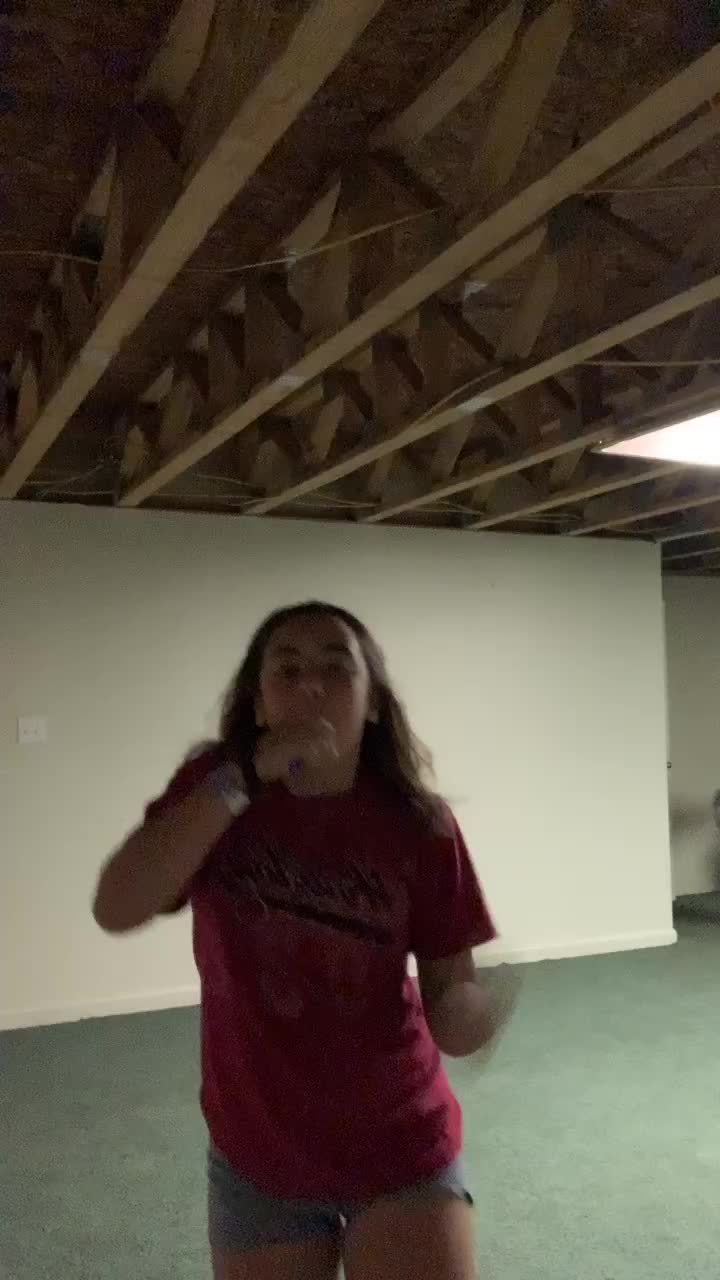 @D&aring;&ntilde;c&euml;_sq&uuml;&aring;dd👯&zwj;♀️💃🏻