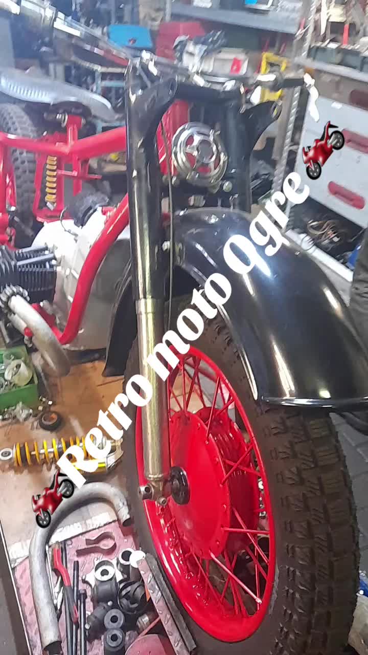 @TRĪS RATI Retro moto Ogre