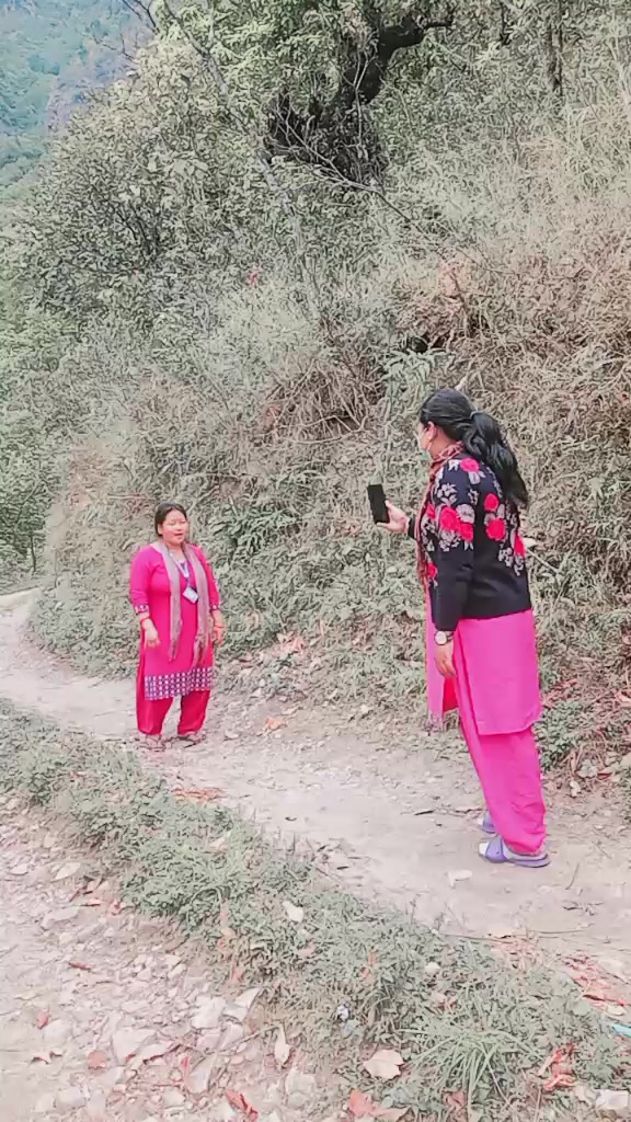 @Florina Ghale