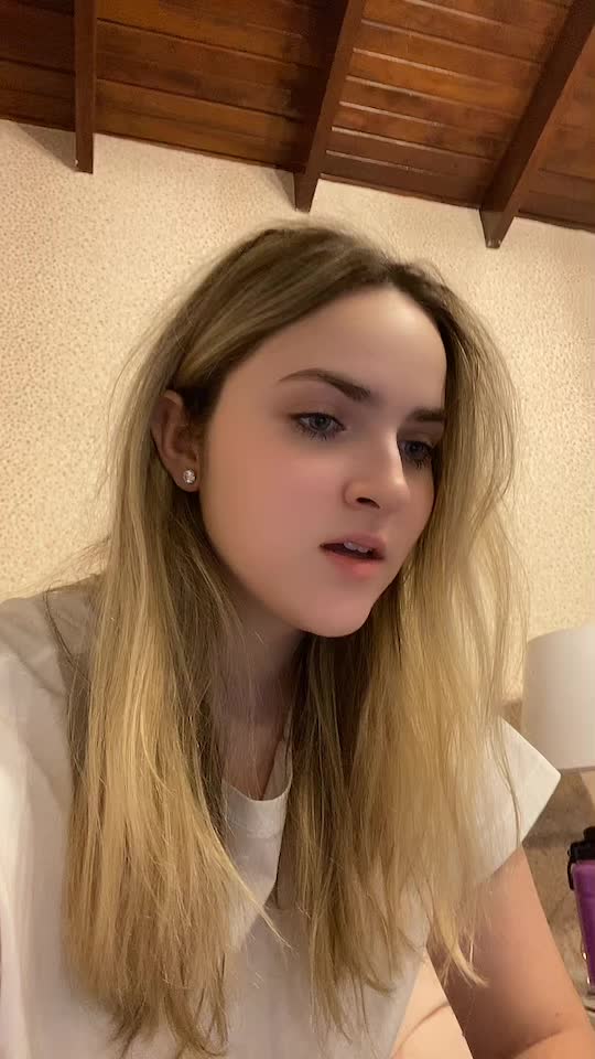 @anastasialinares