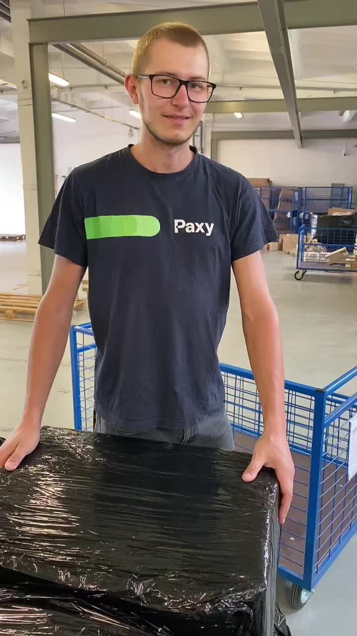 @paxy_courier