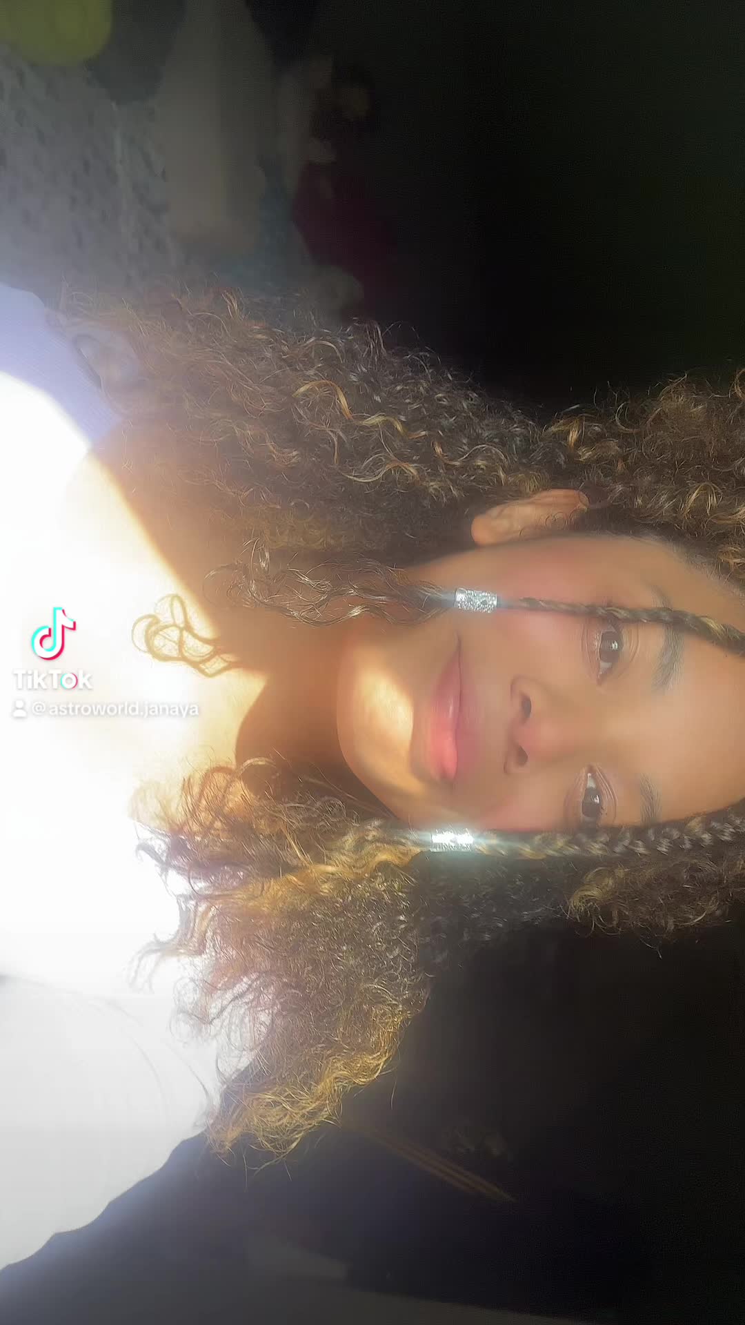 @Hi my name is janaya