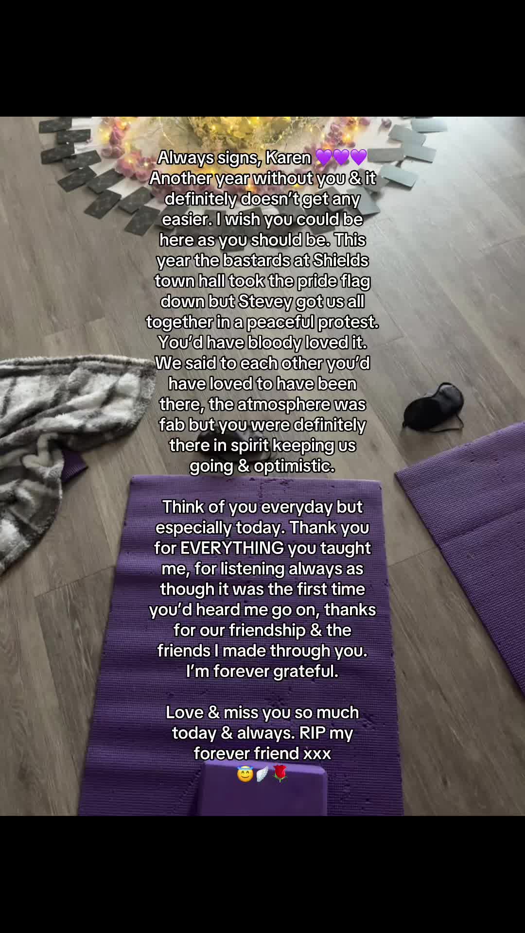 @WhatLauraLoves