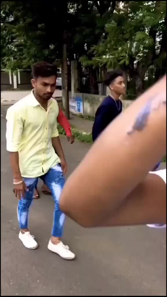 @suraaaj__