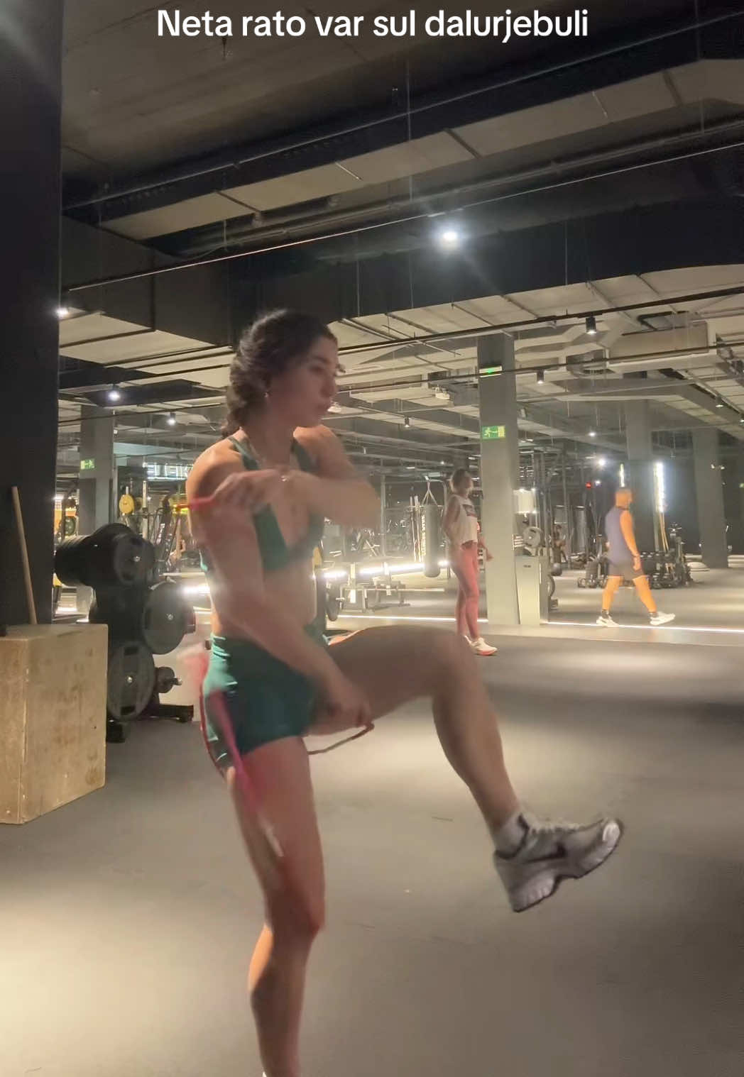 @Fitness girl 🏋🏻&zwj;♀️