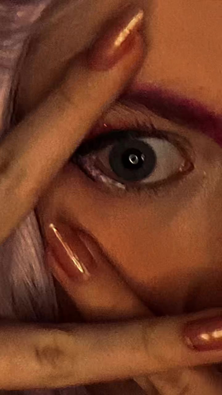 @evie ⋆˙⟡
