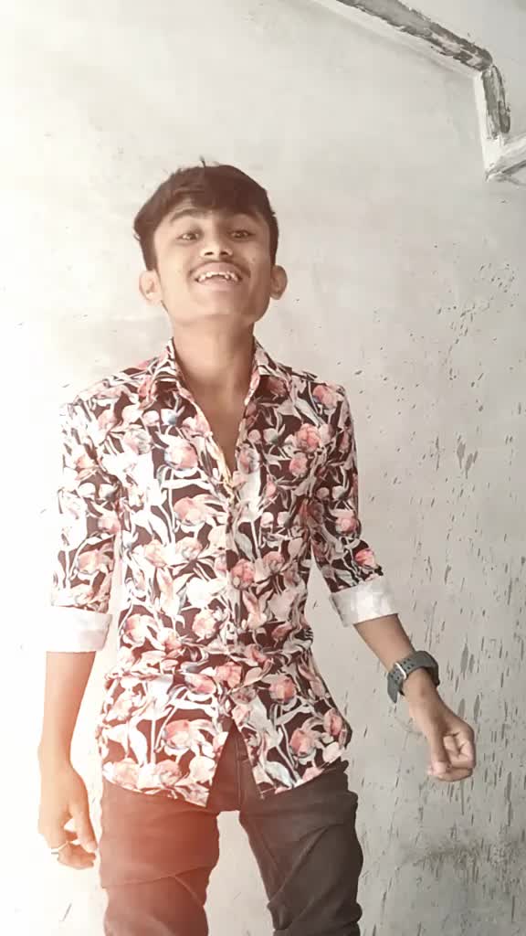 @BADBOI👅_《YASH》