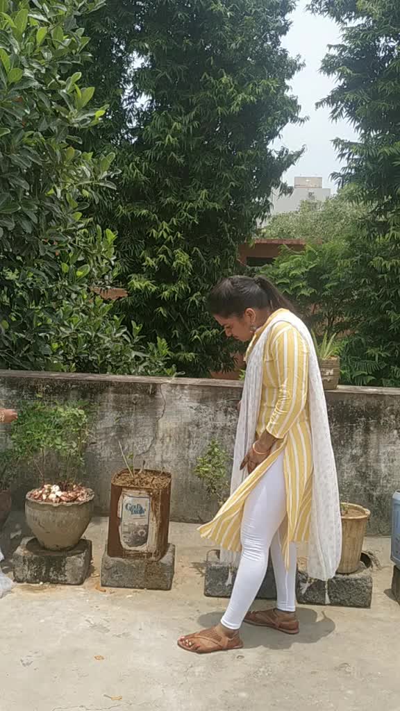 @Divvu Divya